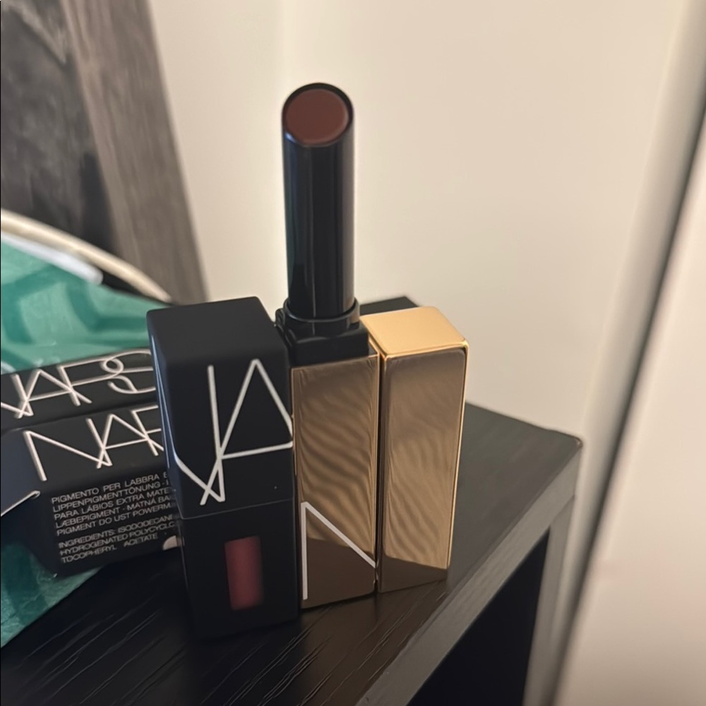NARS Afterglow sensual shine lipstick in Show Off (225)